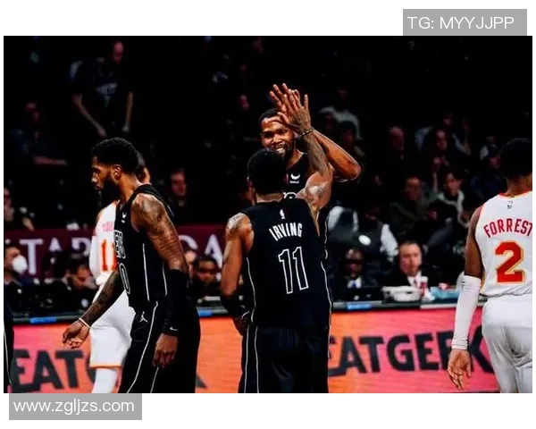 篮网与老鹰激战后球员采访回顾精彩瞬间与战术分析